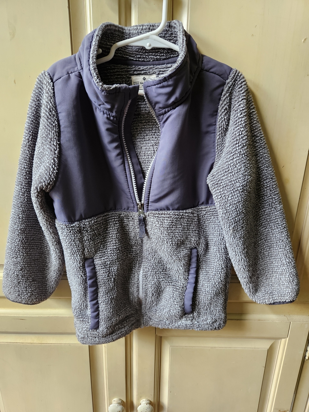 Cozy Gray Sherpa Pullover Jacket